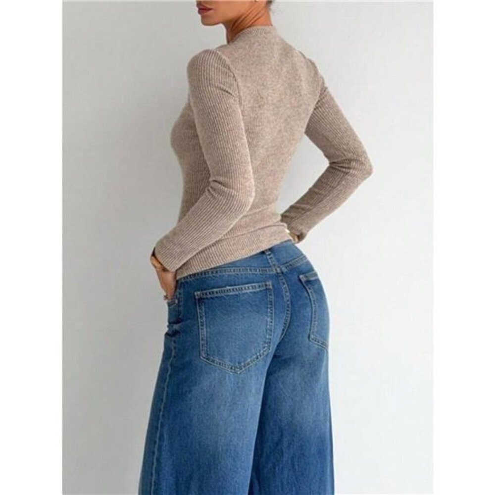 Twist-Front Cutout Ribbed Knit Top - Picture 5 of 5